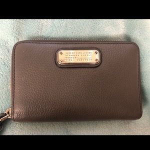 Marc Jacobs IPhone wallet